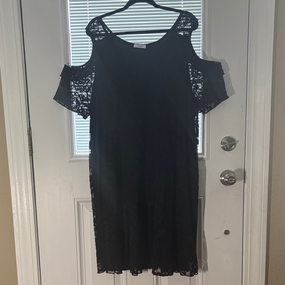 Chic Soul Black Cold Shoulder Sheath Dress